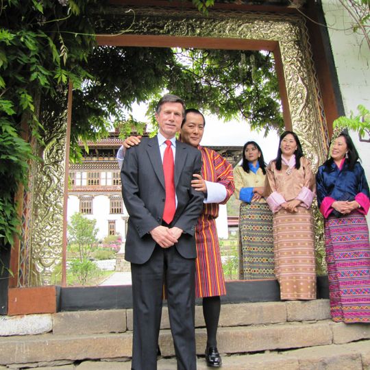 Dechencholing Palace