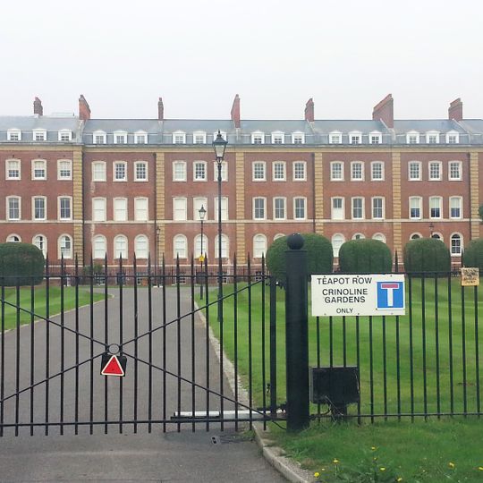 Former Eastney House, Linking Archway And Railings  Teapot Row