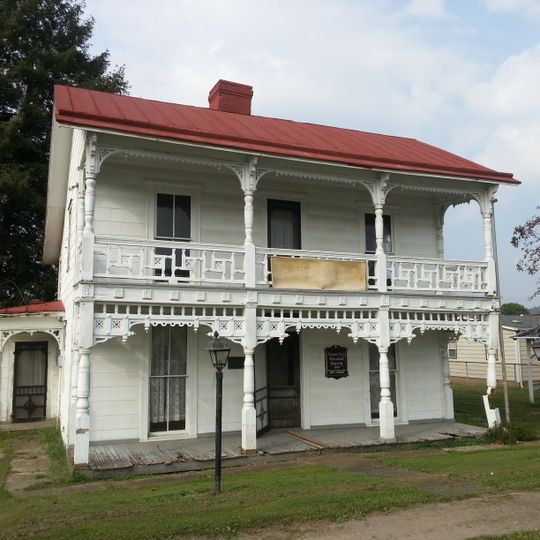 Shumaker-Lewis House
