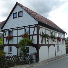 Niedere Dorfstraße 10
