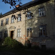 Pałac (dec. dwór), XVIII/XIX