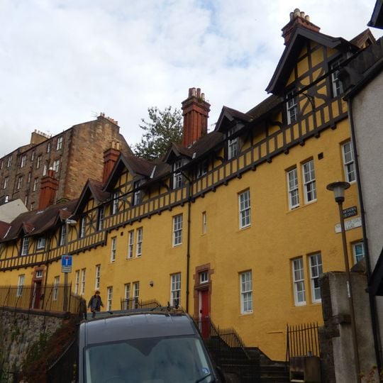 Edinburgh, Dean Village, 15 Hawthornbank Lane