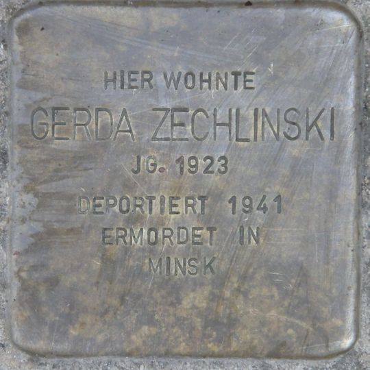 Stolperstein en memoria de Gerda Zechlinski