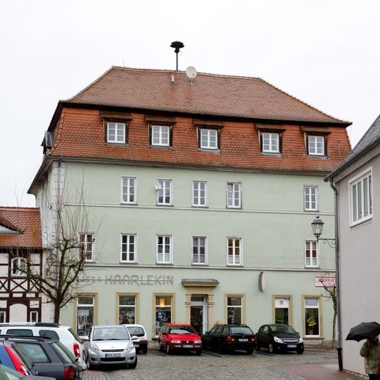 Wohn- und Geschäftshaus