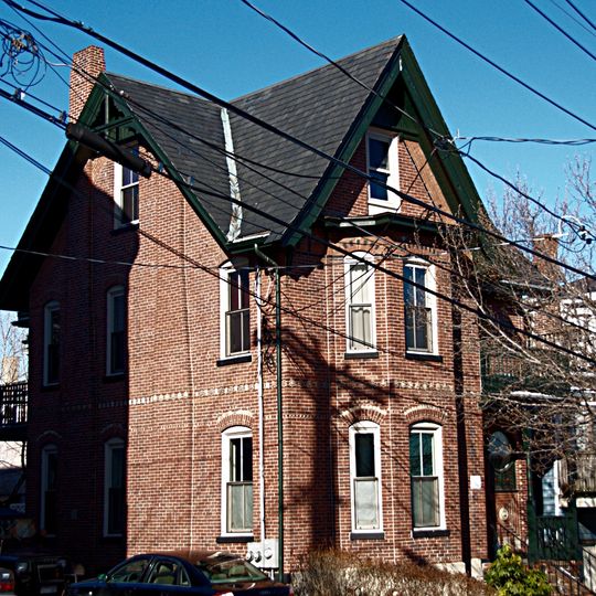 House at 5 Prospect Hill