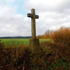 Kříž u silnice jižně od Studeného
