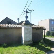 Kříž v Libeňské ulici ve Vysoké Libni