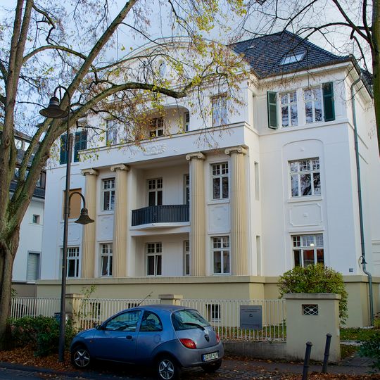 Rheinallee 28