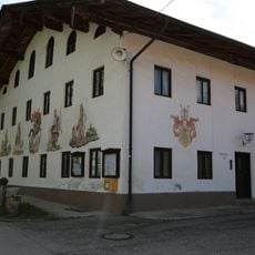 Ehemaliger Gasthof in Form eines Einfirsthofes