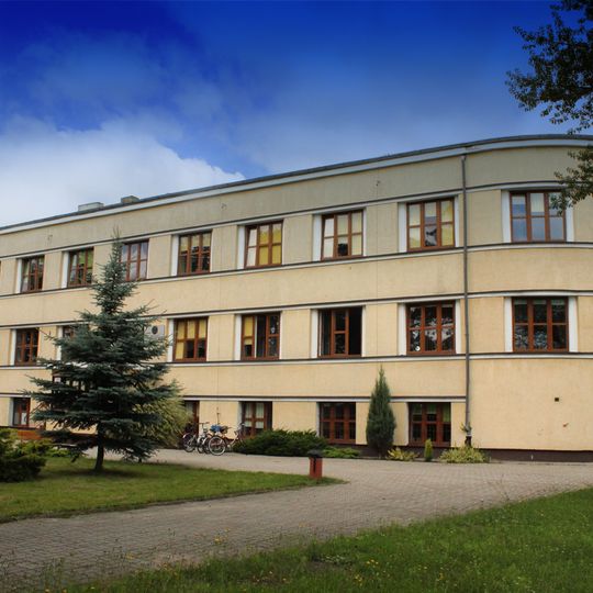 Sierociniec, ob. dom dziecka