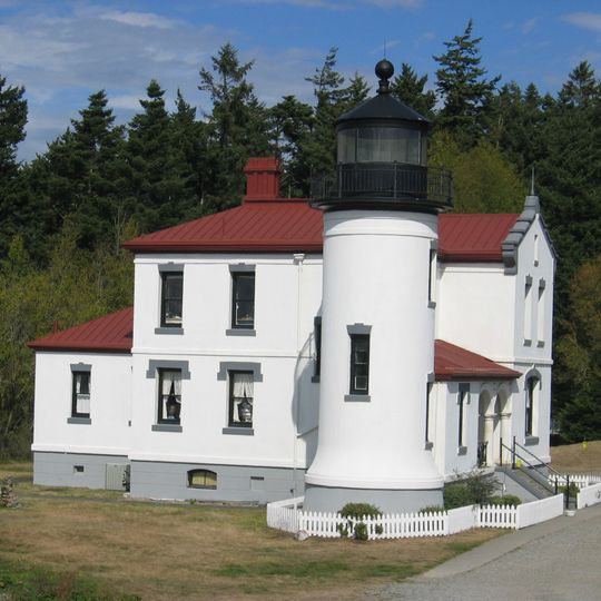 Admiralty Head Light