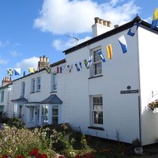 9 Victoria Terrace, The Lugger