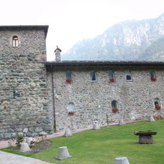 Castello Priacini e torre del Lavanderio