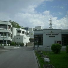 Volksschule, Haus der Begegnung, Sporthalle