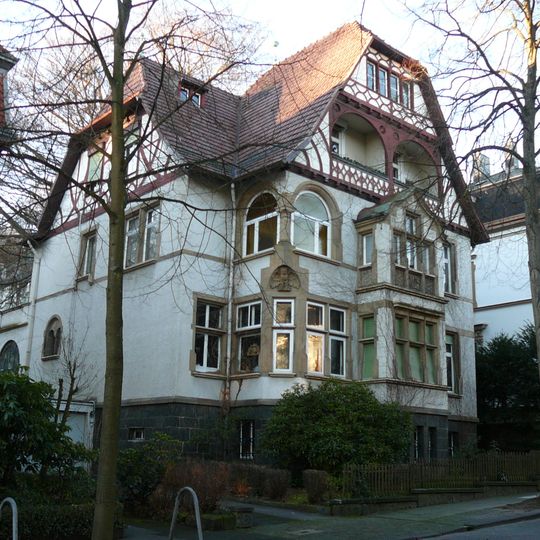 Moltkestraße 19