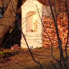 Niche chapel at Dolní 165