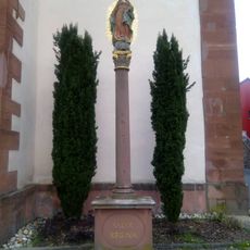Mariensäule an der Altheimer Kirche (Walldürn)