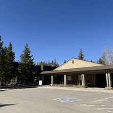 Kawuneechee Visitor Center