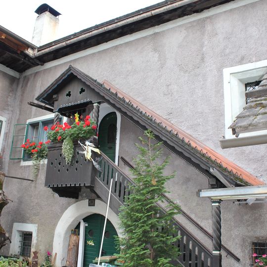 Bürgerhaus und Schmiede mit Torbau