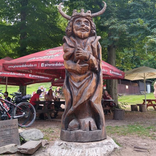 Socha pekelníka v Pekle