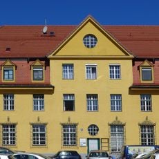 Postdienstgebäude mit Postamt München 75