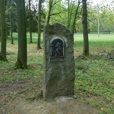 Reliéf svatého Vojtěcha na Cestě českých svatých u Petrohradu