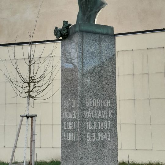 Busta Bedřicha Václavka