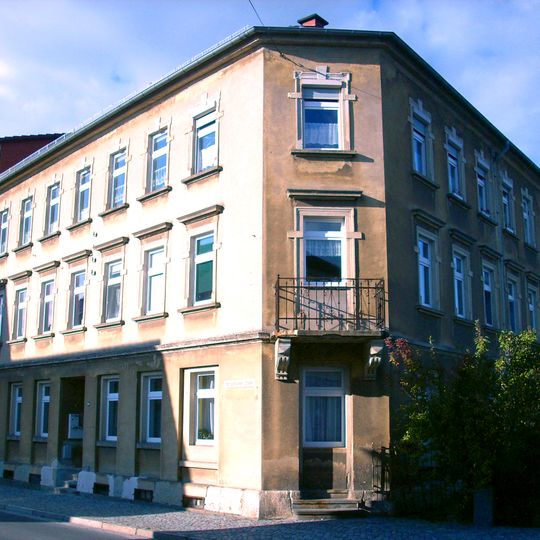 Wohnhaus in Ecklage Königsbrücker Straße 2
