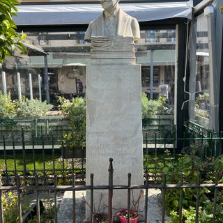 Bust of Dimitris Kambouroglou