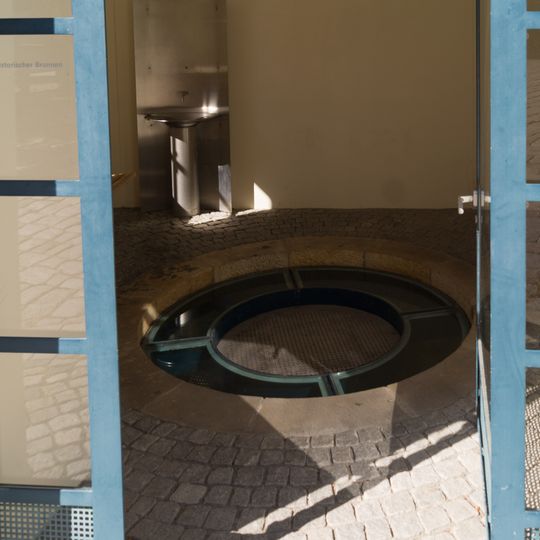 Brunnen im Innern des ehemaligen Oberen Brauhauses Kirchplatz 3