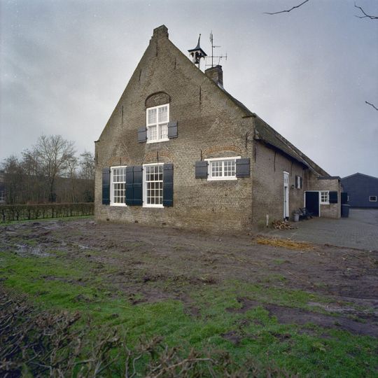 Strijbeekseweg 12, Ulvenhout