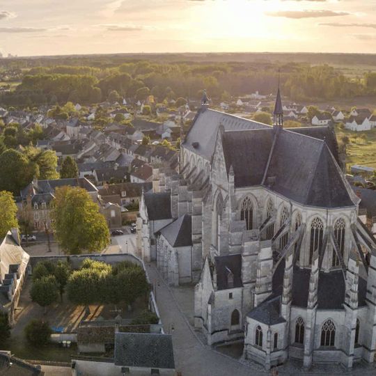 Basilique royale Notre-Dame-de-Cléry