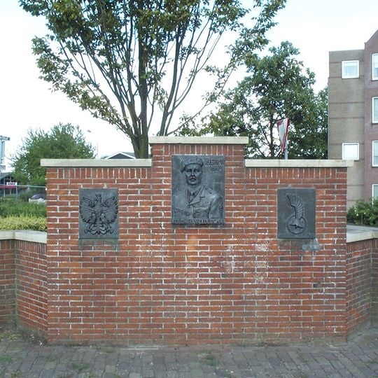 Monument op het Szydlowskiplein