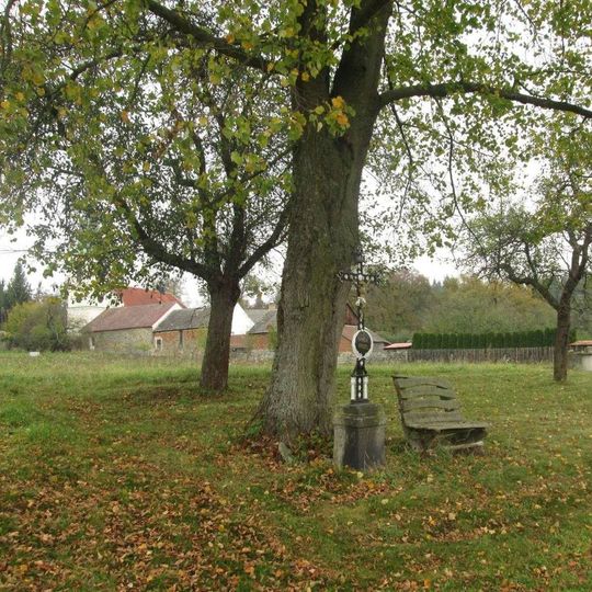 Kříž jižně od Černívska