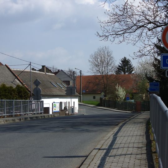 Most silnice III/18719 přes Ostružnou v Hrádku