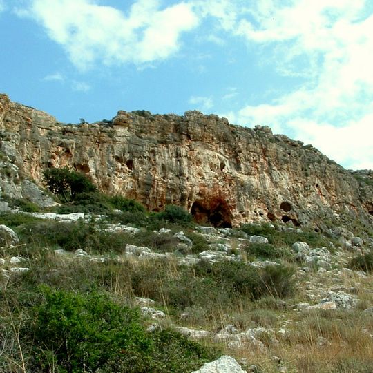 Cueva Misliya