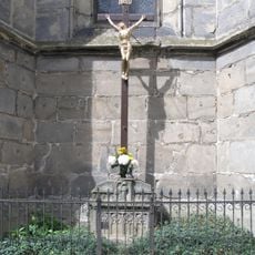 Kříž u kostela svatého Ignáce z Loyoly v Jičíně