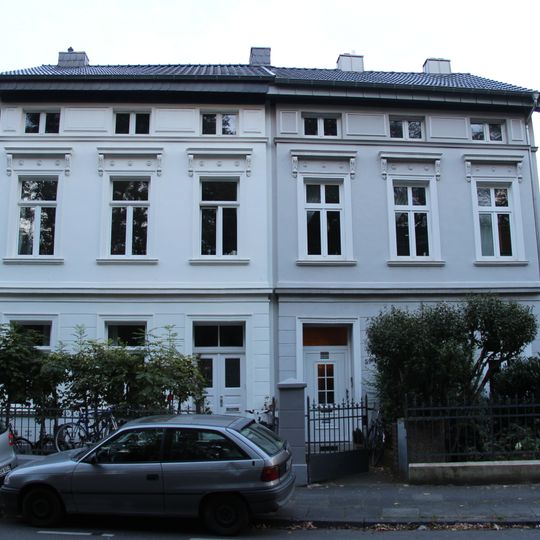 Alfred-Bucherer-Straße 59
