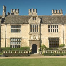 Yarnton Manor And Attached Wall And Gateway