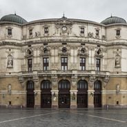 Scopri Bilbao: tra cattedrali gotiche e musei di fama mondiale