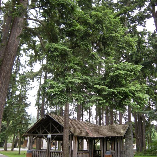 Anderson Park Picnic Shelter