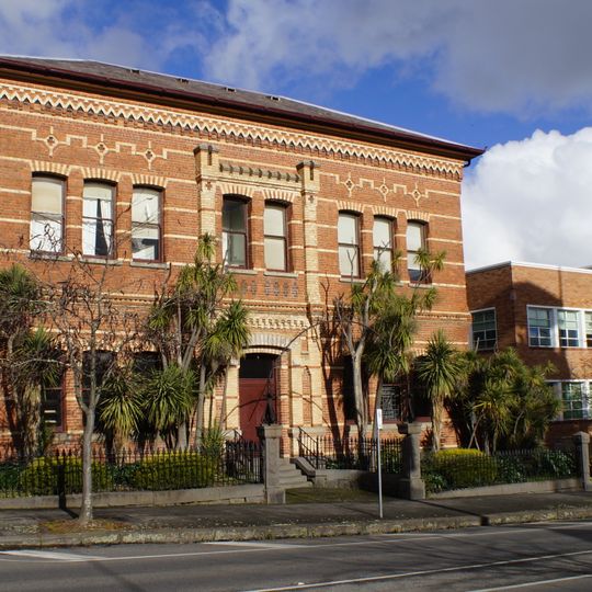 Ballarat East Free Library