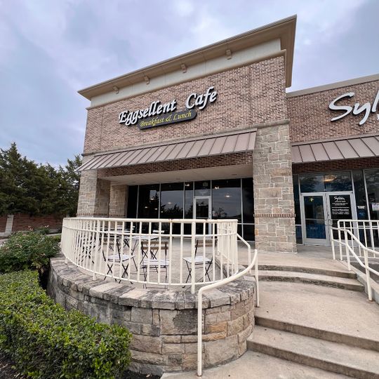 Eggsellent Cafe