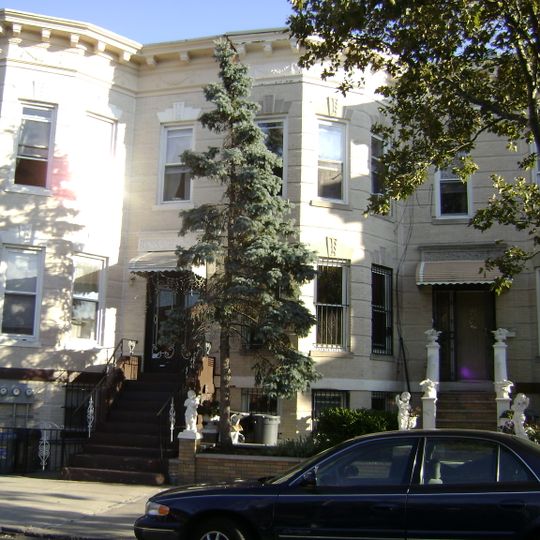 Fresh Pond-Traffic Historic District