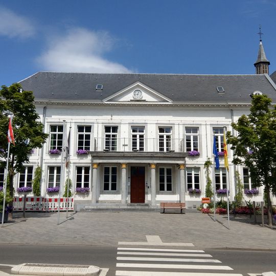 Haus Rathausplatz 12-14