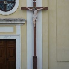 Cross in front of the Church of the Exaltation of the Holy Cross in Koloděje