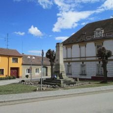 Pomník padlým v Dolním Bukovsku