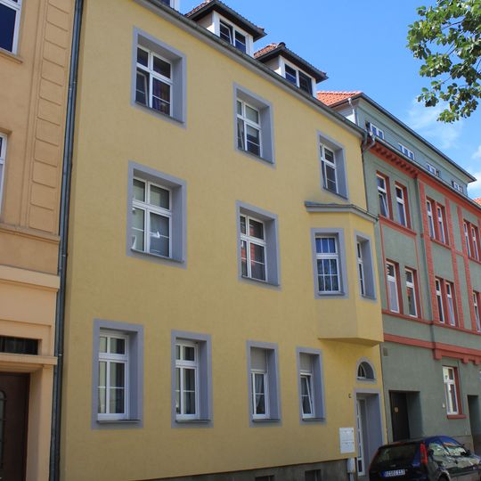 Wohnhaus Lotzestraße 20