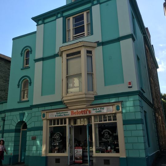 Tŷ Mawr, High Street