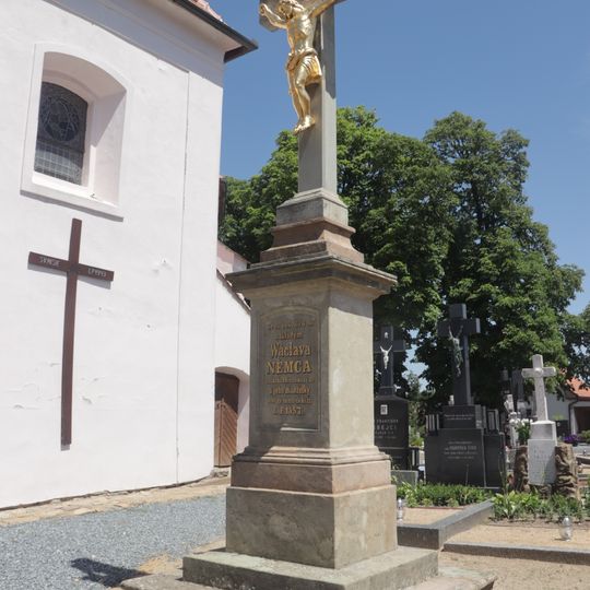 Hřbitovní kříž na Březnickém hřbitově